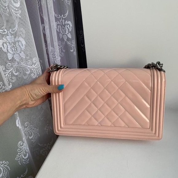 SOLD.Chanel New Medium Patent Leather Le Boy - Picture 3 of 8